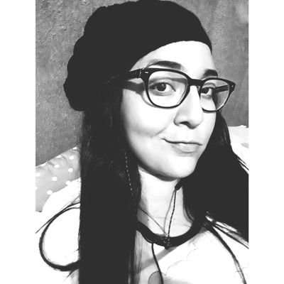 Profile Picture of Elizabeth Mandujano (@MoniieInTheSky) on Twitter