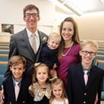 Profile Picture of Amanda Lorenzen (@lorenzenfamily) on Instagram