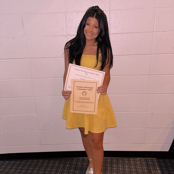 Profile Picture of Caroline Lum (@carolinelum) on Poshmark