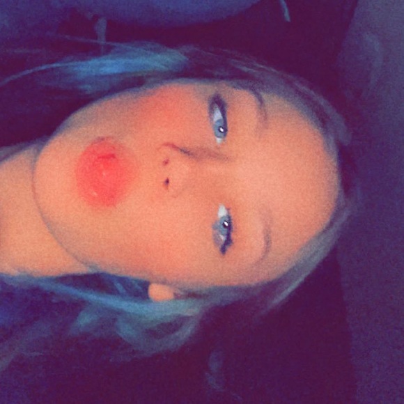 Profile Picture of Necia Menser (@neciamenser) on Poshmark