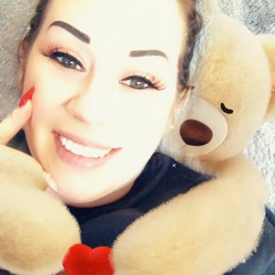 Profile Picture of Lisa Rhodes (@LisaRho02819163) on Twitter