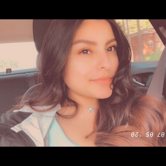 Profile Picture of Mariana Lucero-quijas (@marclary__) on Poshmark
