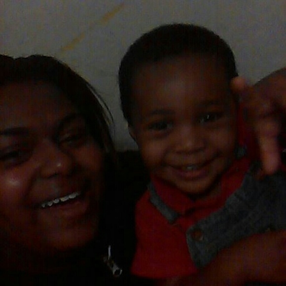 Profile Picture of Bernice Hooker (@aliciahookrr) on Poshmark