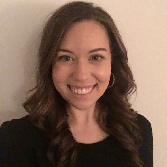 Profile Picture of Mandy Perkins (@amperkins920) on Poshmark