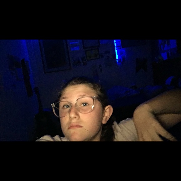 Profile Picture of Jade Osborne (@jadeosborne223) on Poshmark