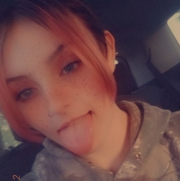 Profile Picture of Mia Ottaway (@m_ott26) on Poshmark