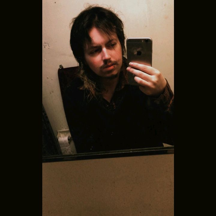Profile Picture of Leon:) (@leon.reposts) on Tiktok