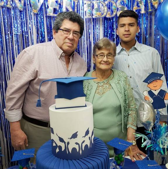 Profile Picture of Cecilia alejandra Tomala tomala (@ceciliatomala) on Poshmark