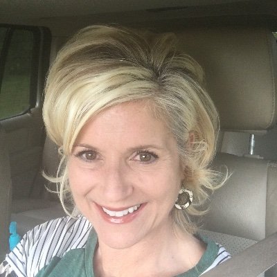 Profile Picture of Jennifer Teal (@JenniferTeal20) on Twitter