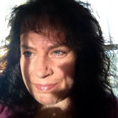 Profile Picture of Bonnie Armstrong (@BonnieArmstron1) on Twitter