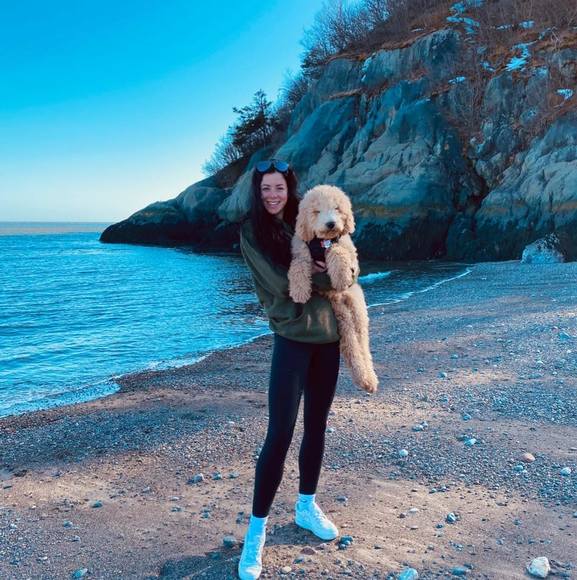 Profile Picture of Laura Carson (@lauracarson12) on Poshmark