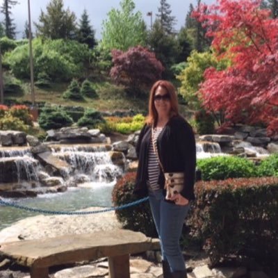 Profile Picture of Tracey Downing (@Septbaby70) on Twitter