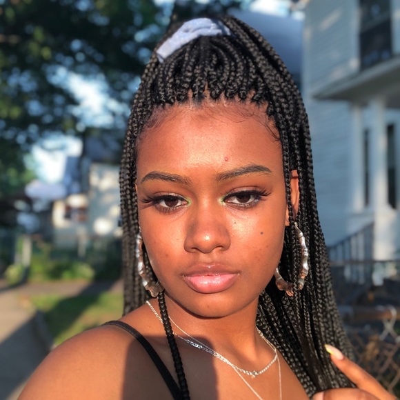 Profile Picture of Chyna Malcolm wilson (@theswissmocha) on Poshmark