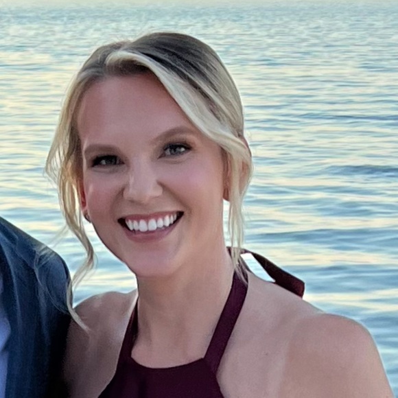 Profile Picture of Kristine Lemmermen (@pierce68) on Poshmark