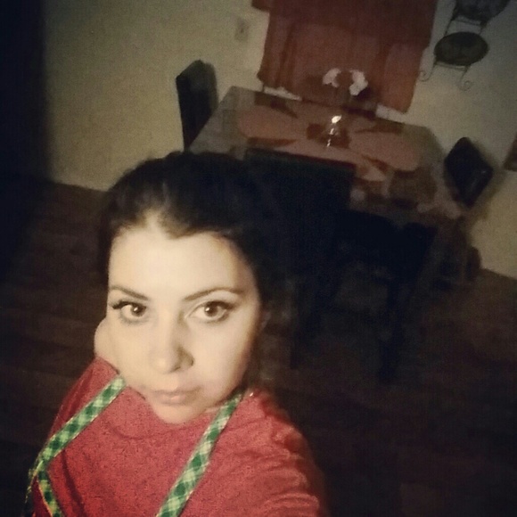 Brianda Bastidas - Poshmark Profile Picture of Brianda Bastidas (@bri1212) on Poshmark