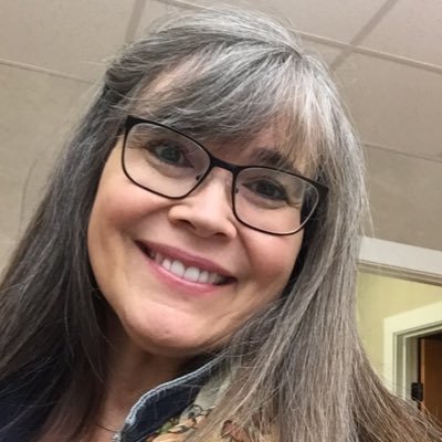 Profile Picture of Jean McCool (@mccooljean) on Twitter