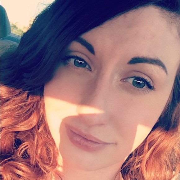 Profile Picture of Autumn Mahaffey (@autumnrainy91) on Poshmark