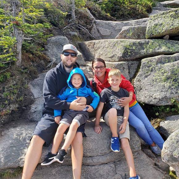 Profile Picture of Derek Knowlton (@dericho131) on Poshmark