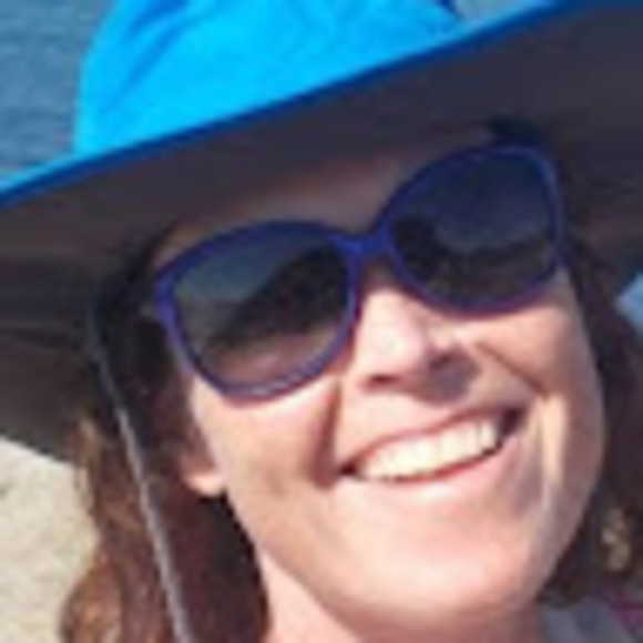 Profile Picture of Jennifer Mctavish (@j_mctavish) on Poshmark