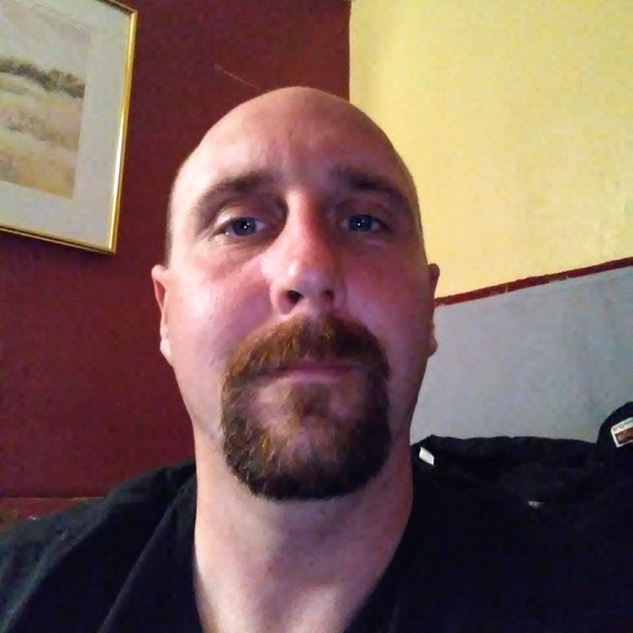 Profile Picture of David Ruggles (@dskinruggles1) on Poshmark