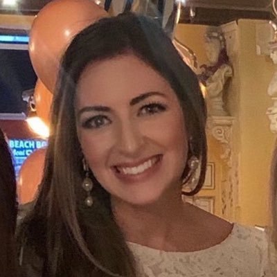 Profile Picture of Jaclyn Lowe (@jacalina_c) on Twitter