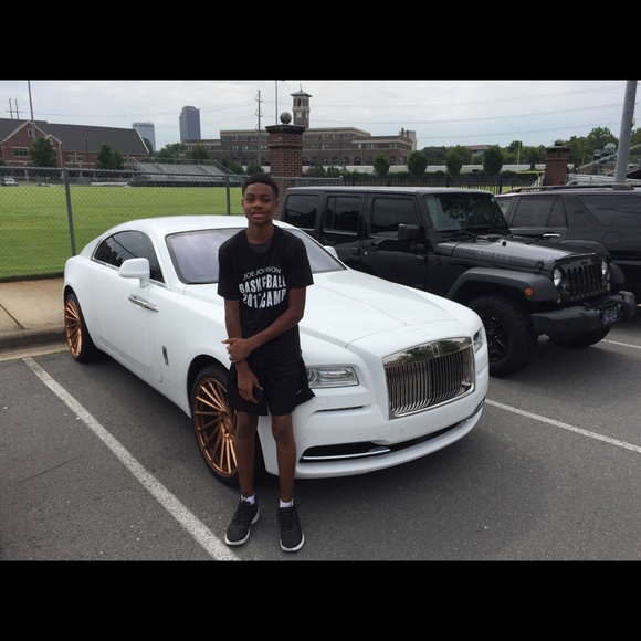 Profile Picture of Jalen Nettles (@jalen_nettles23) on Poshmark