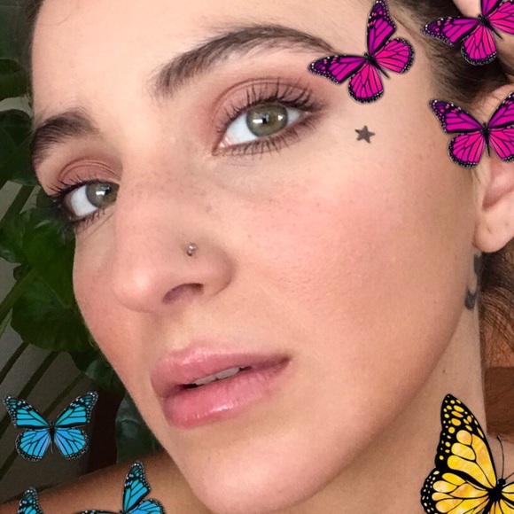 Profile Picture of Sabrina Mannarino (@sabrinkko) on Poshmark