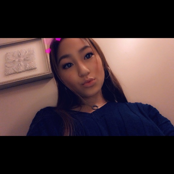 Suminne Hong - Poshmark Profile Picture of Suminne Hong (@suminneh313) on Poshmark