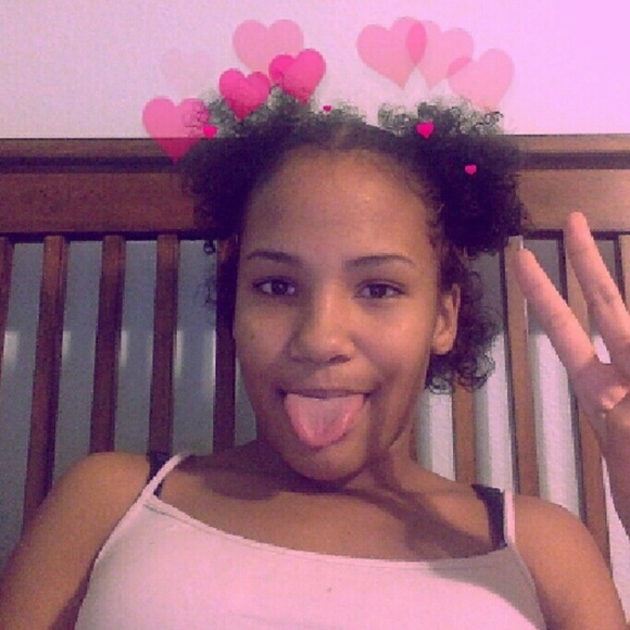 Profile Picture of Alexus Cook (@alexuscook) on Poshmark