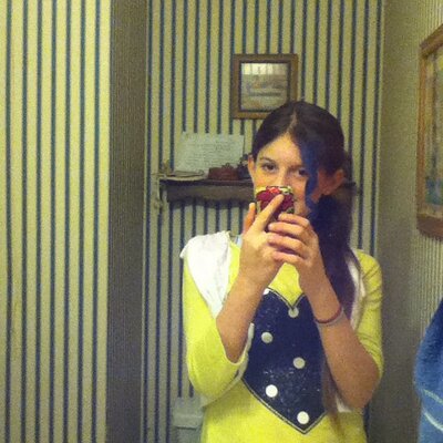 Profile Picture of Clara Davis (@cat6773) on Twitter