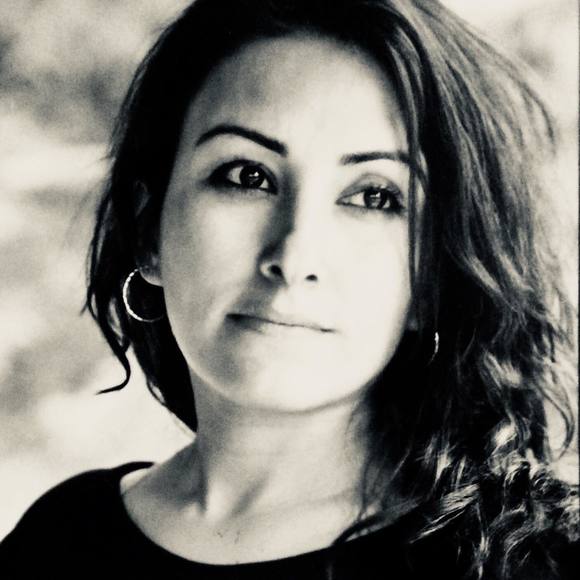 Nasrin Daryoushfar - Poshmark Profile Picture of Nasrin Daryoushfar (@barfi41) on Poshmark