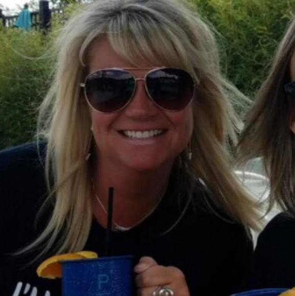 Profile Picture of Michael Houghton (@mhoughton74) on Poshmark