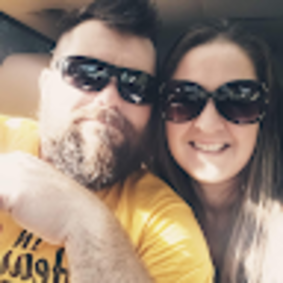 Profile Picture of Hanna Marner (@hannamarner) on Poshmark