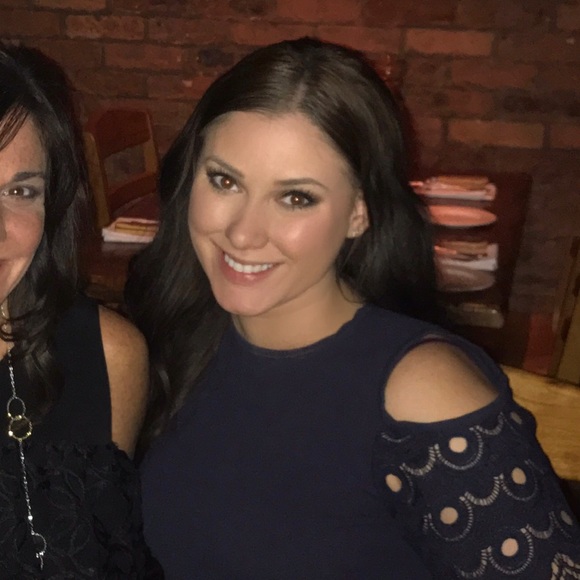 Profile Picture of Mary Addeo (@maddeo79) on Poshmark