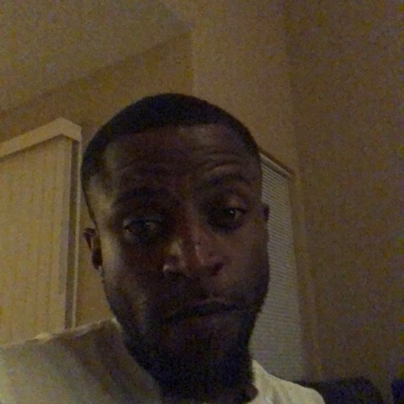 Profile Picture of Sherod Rodgers (@houlli773) on Poshmark