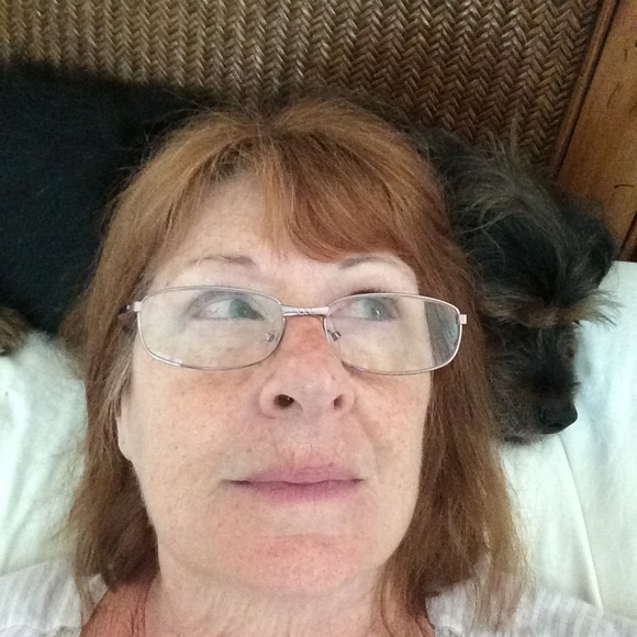 Profile Picture of Caroline Ilardi (@carolineilardi) on Poshmark