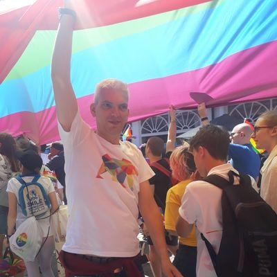 Profile Picture of James Akehurst (@JamesAkehurst1) on Twitter