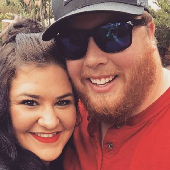 Profile Picture of Jessica Lackey (@jessidawn13) on Poshmark