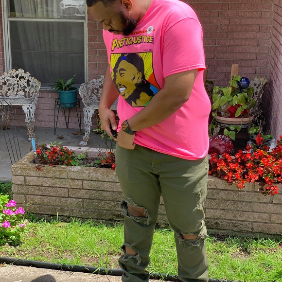 Profile Picture of Cedrick Rose (@rosecedrick) on Poshmark