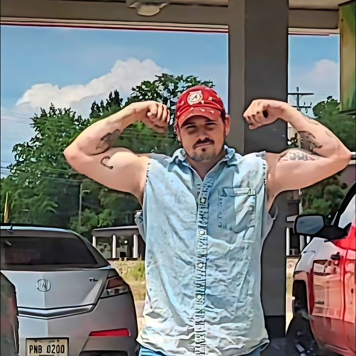 Profile Picture of Robert Glynn (@robertglynn88) on Tiktok