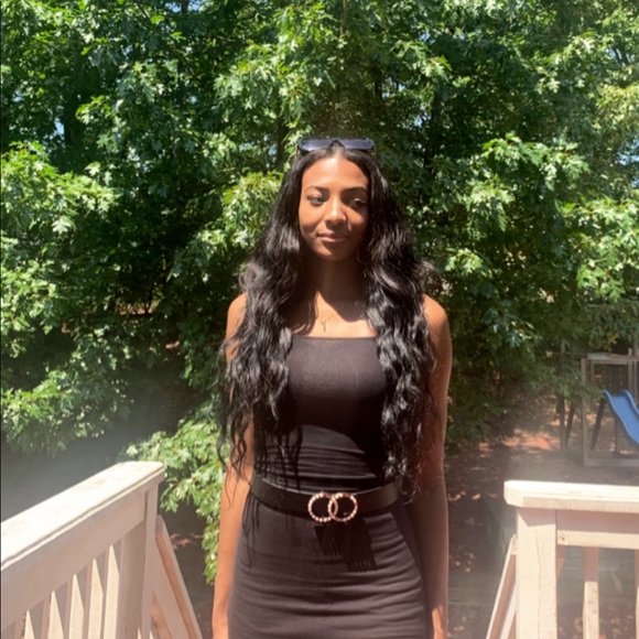 Keziah Smallhorne - Poshmark Profile Picture of Keziah Smallhorne (@keziahmichelle) on Poshmark
