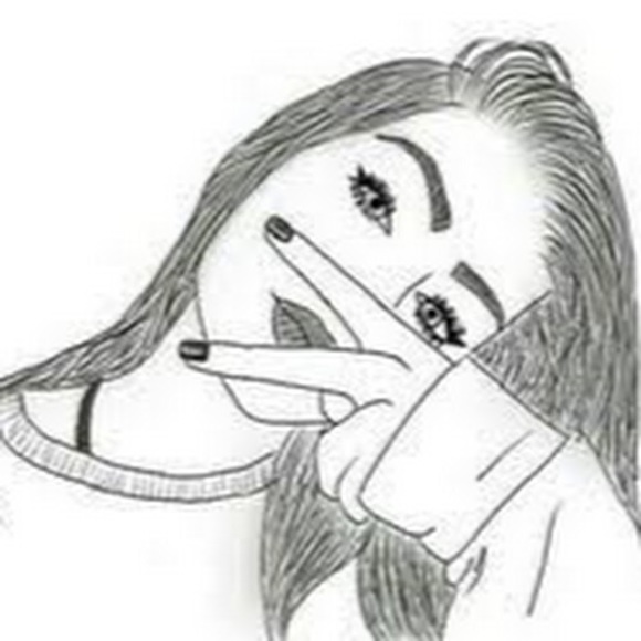 Profile Picture of Riley Hersch (@herschr678) on Poshmark