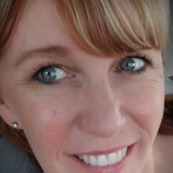 Profile Picture of Wendy George (@juswen23) on Poshmark