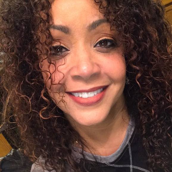 Victoria Finley - Poshmark Profile Picture of Victoria Finley (@msv4real) on Poshmark