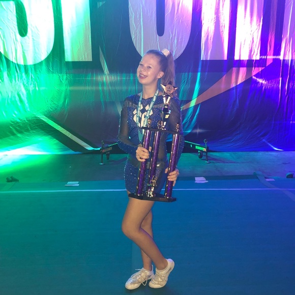 Profile Picture of Natalie Aswell (@natalieaswell) on Poshmark