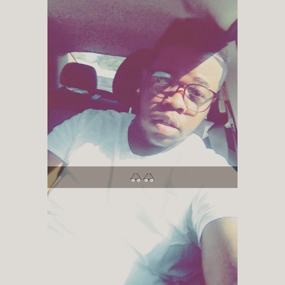 Profile Picture of Treyal Bryant (@treyal) on Poshmark