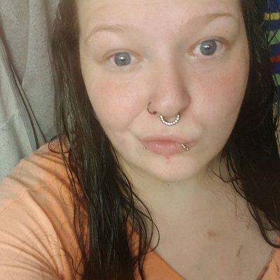 Profile Picture of Nuschy (@Nuschy2) on Twitter