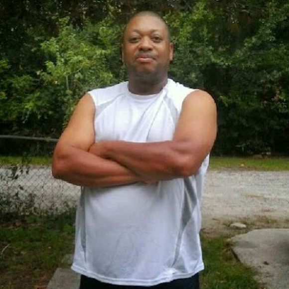 Profile Picture of Theopolis Thompson (@theopolisiii) on Poshmark