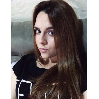 Profile Picture of Julia Dutra (@dizaidutra) on Twitter