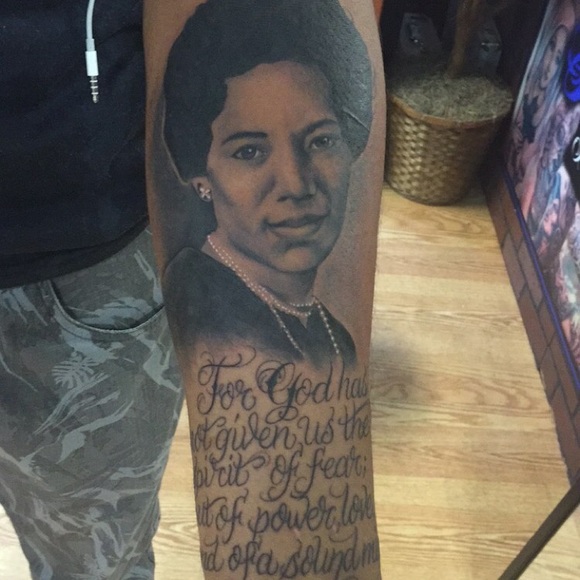 Profile Picture of Alicea Beasley (@lashawn101213) on Poshmark